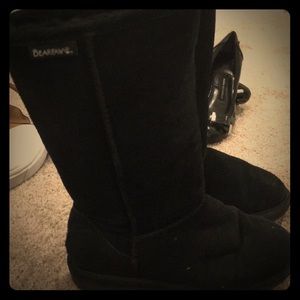 They are bear paw winter boots